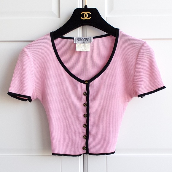 Iconic Chanel Vintage 1995 Pink 95P CropCardigan - Picture 2 of 11